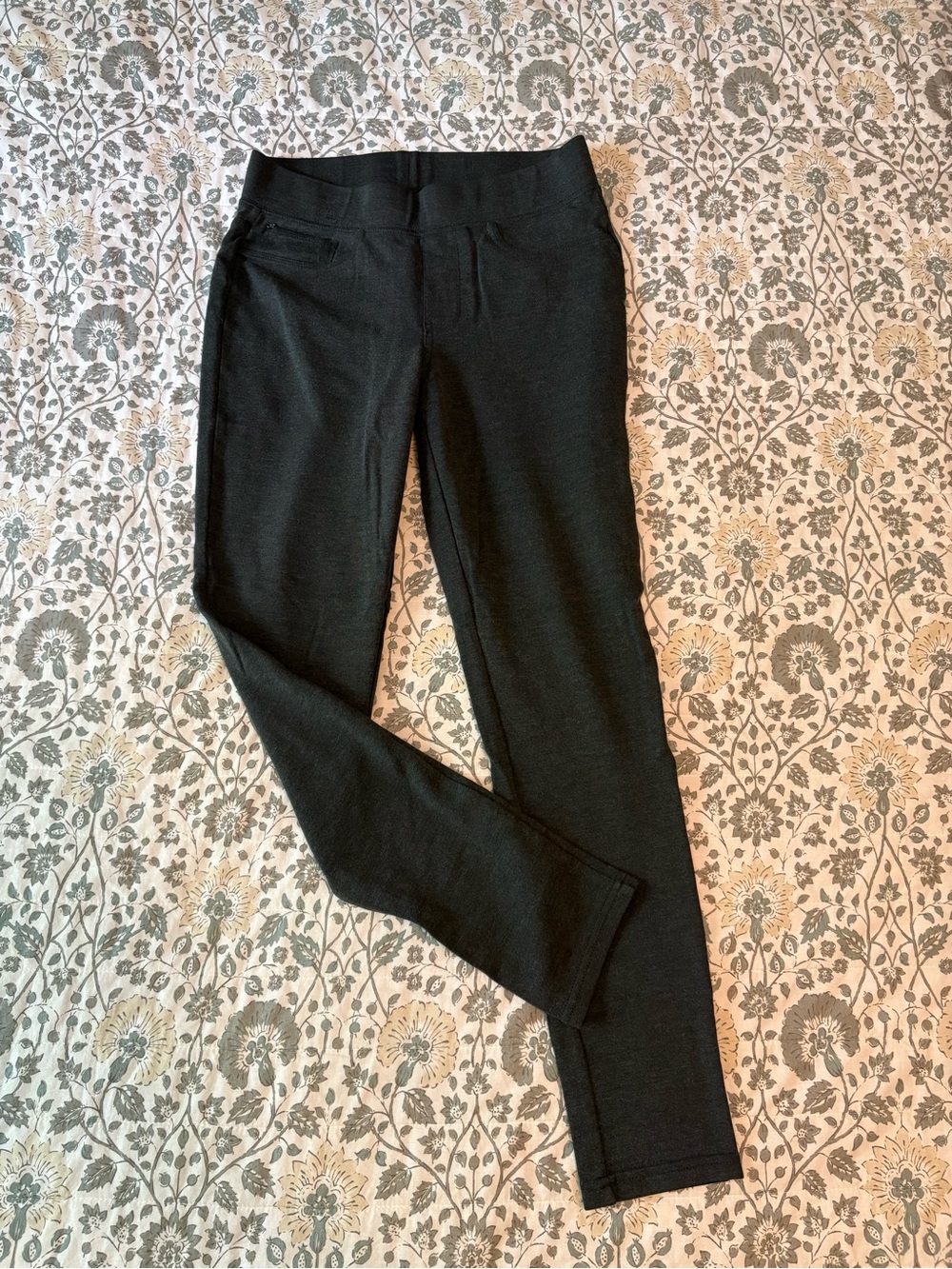 Seven7 Black Ponte Skinny Pants